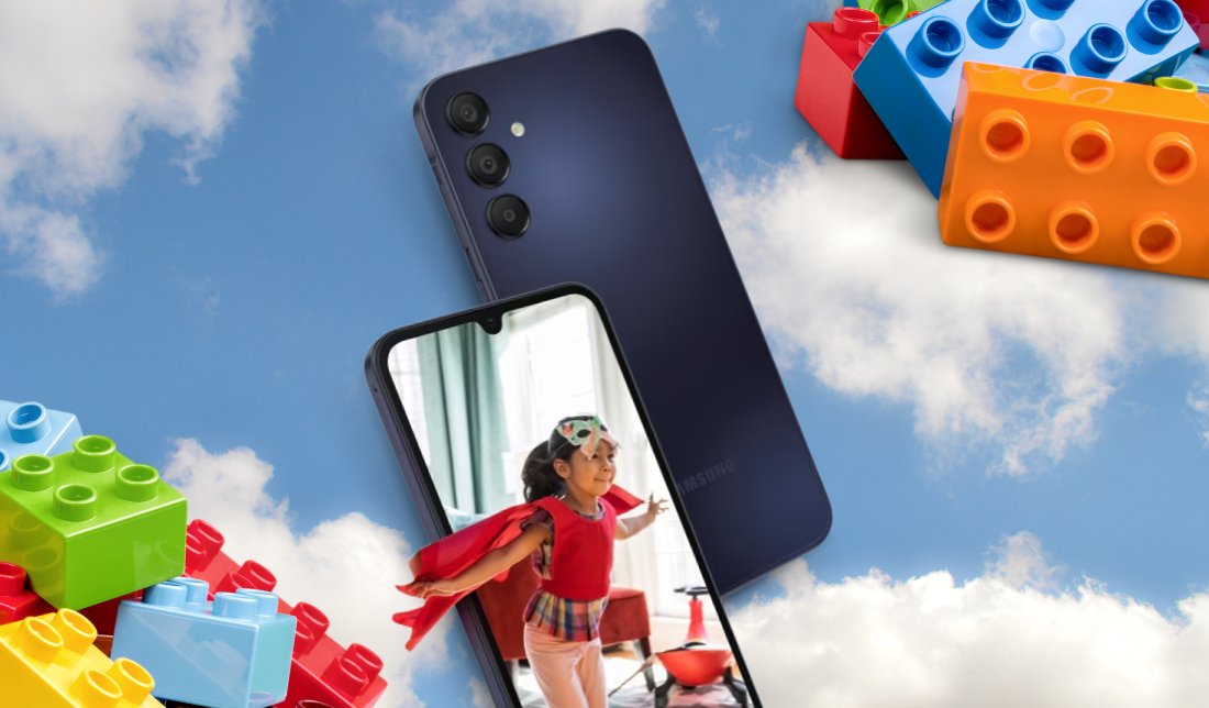 نمایش رنگ آبی گوشی سامسونگ A15 در کنار نمایش کیفیت صفحه‌نمایش