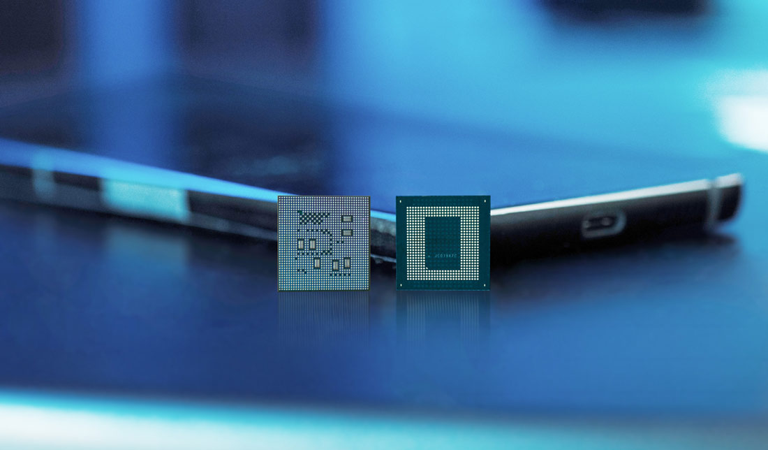 تراشه  اسنپدراگون به همراه گوشی