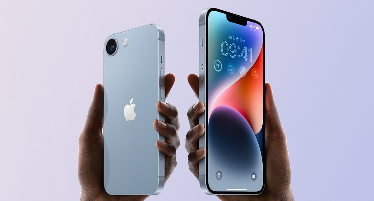 نمایش دو گوشی آیفون در دست دو انسان