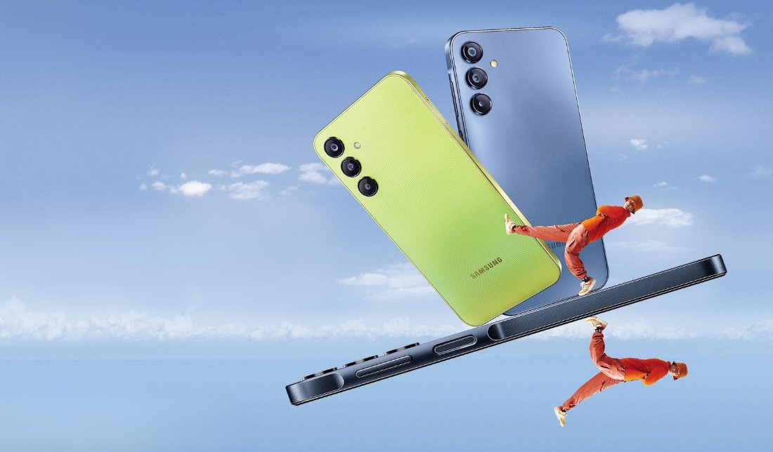 نمای پشتی گوشی گلکسی A25 در دو رنگ آبی و سبز