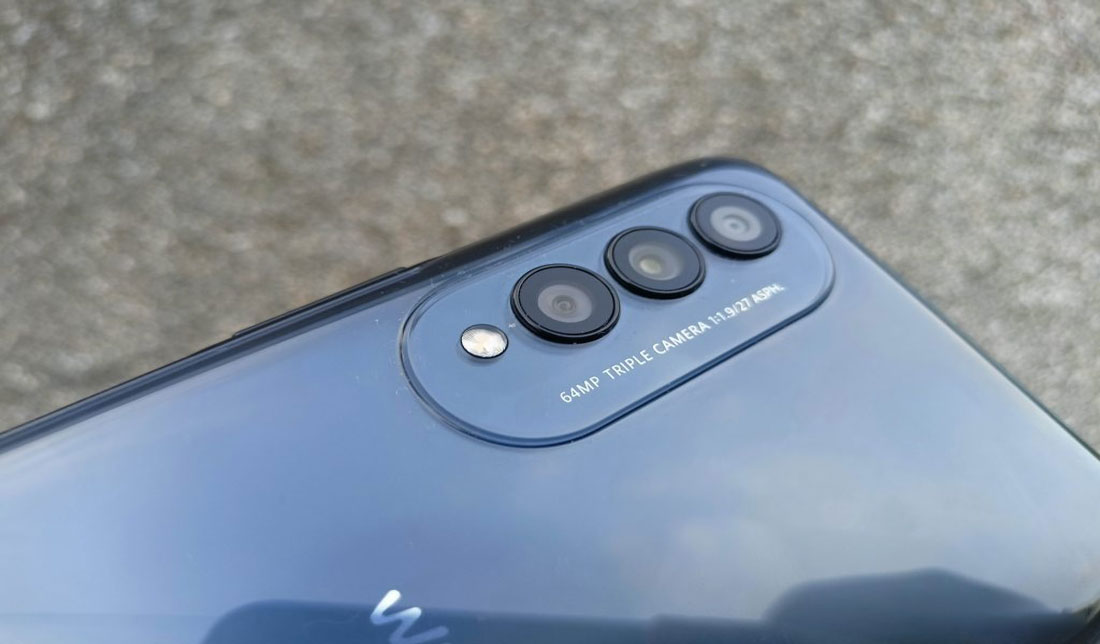 دوربین‌های سه‌گانه گوشی ویکو T50 از نمای نزدیک