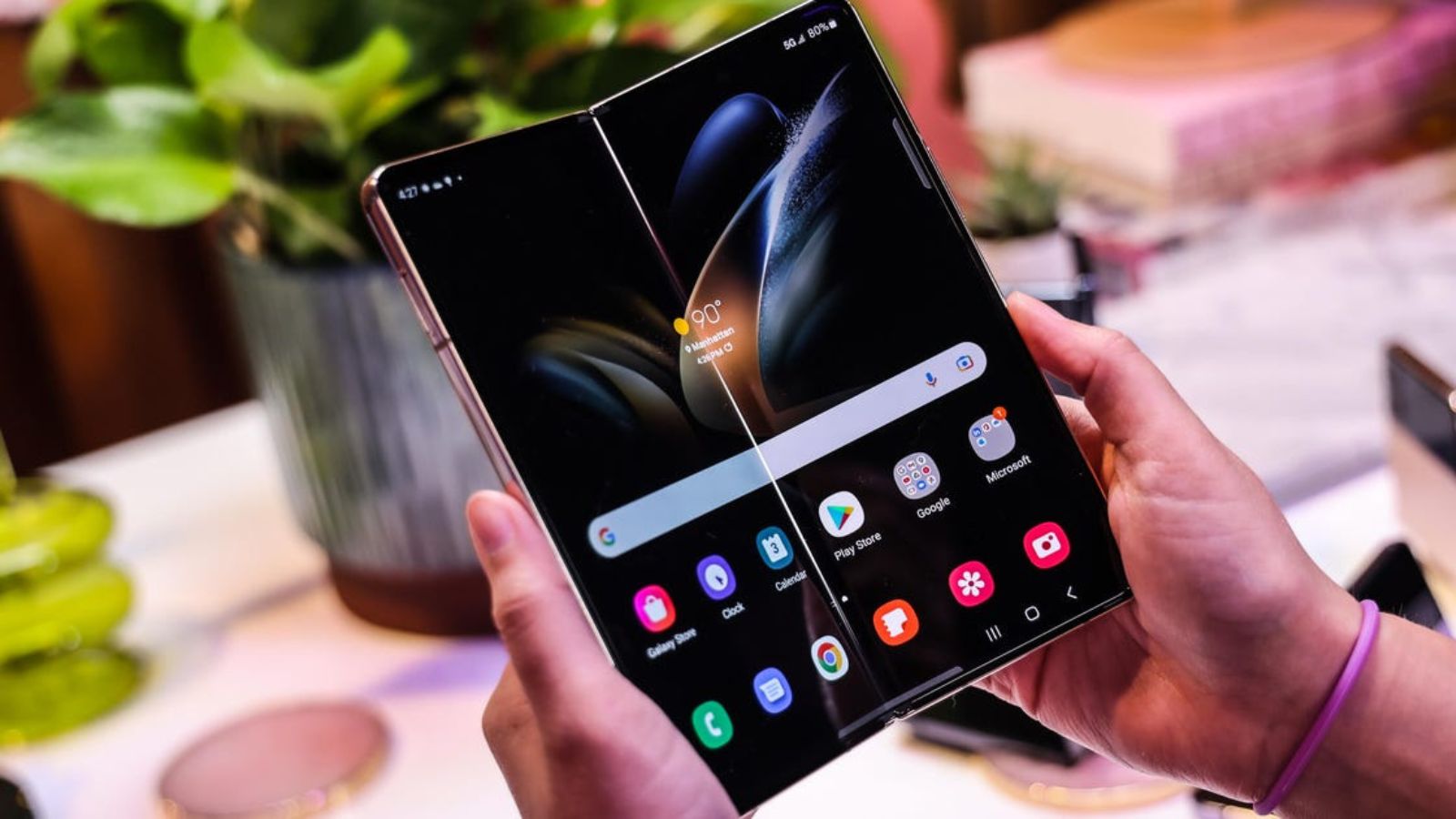 صفحه‌نمایش گلکسی Z fold 4