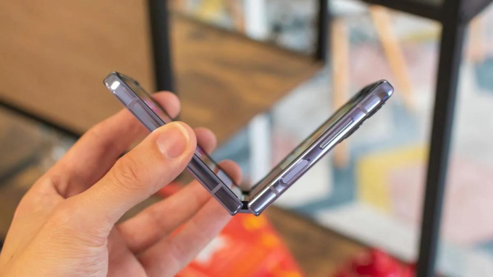 ابعاد و وزن گلکسی Z Flip 4