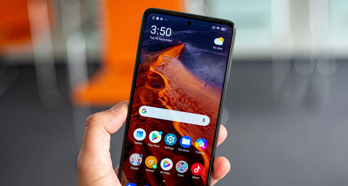 نمایش کیفیت صفحه یکی از گوشی‌های اقتصادی پوکو