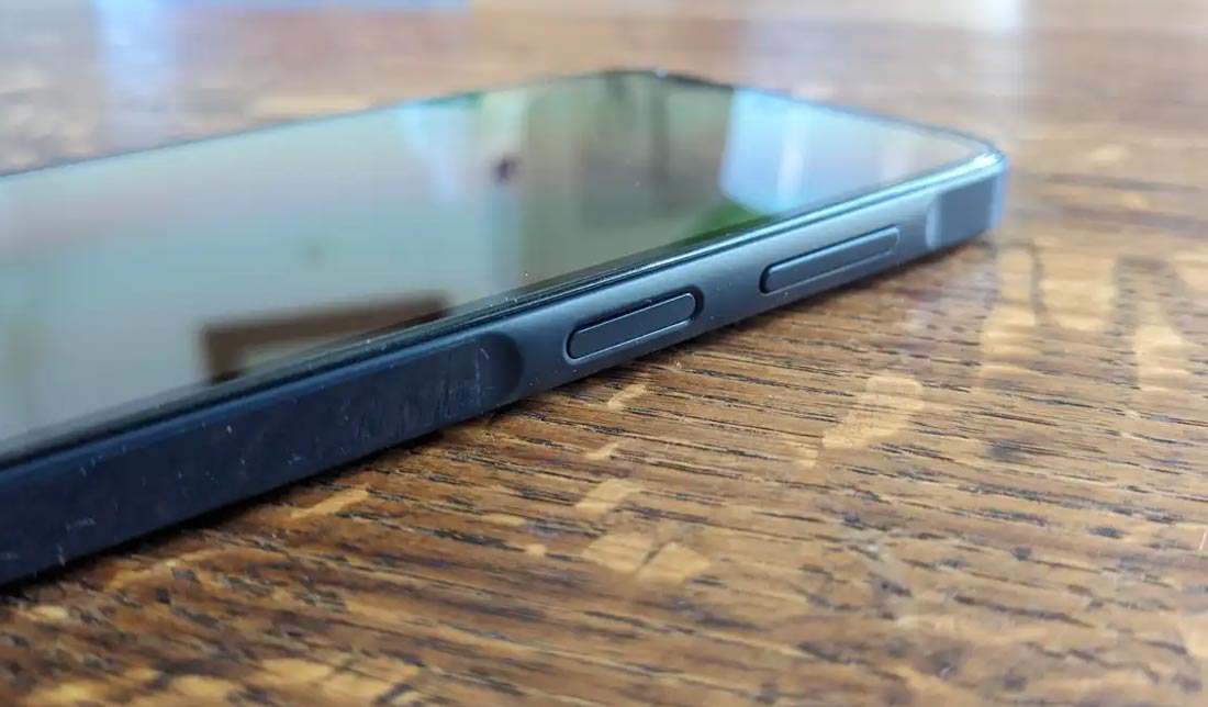 طراحی دکمه پاور و دکمه ولوم در گوشی ‏A15‎