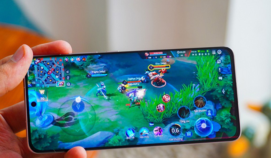 نمایش کیفیت اجرای بازی در گوشی شیائومی 12 لایت از نمای نزدیک