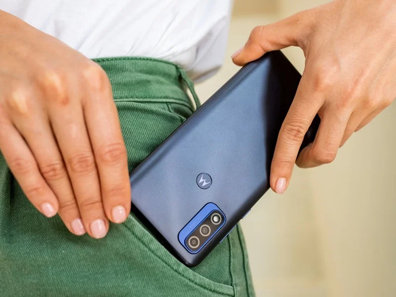 موتورولا از میان‌رده‌ی G Pure با پردازنده‌ی Helio G25 رونمایی کرد.