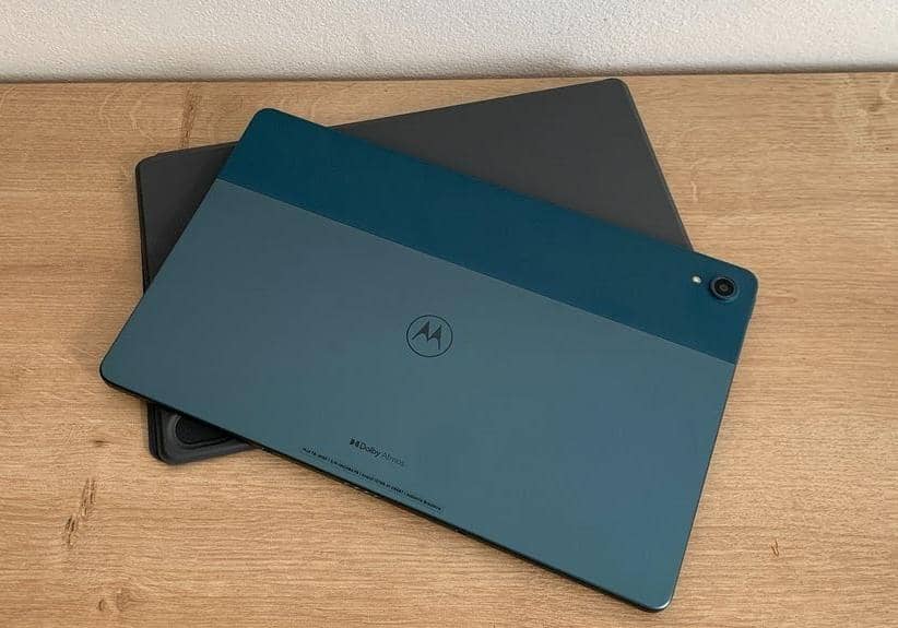 موتورولا از تبلت جدید G70 با باتری 7700 میلی‌آمپر ساعت رونمایی کرد.