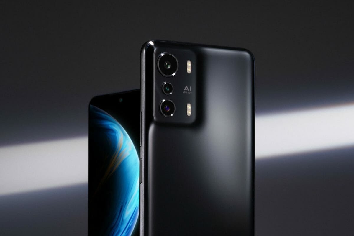 اولین گوشی اینفینیکس با فناوری 5G معرفی شد.